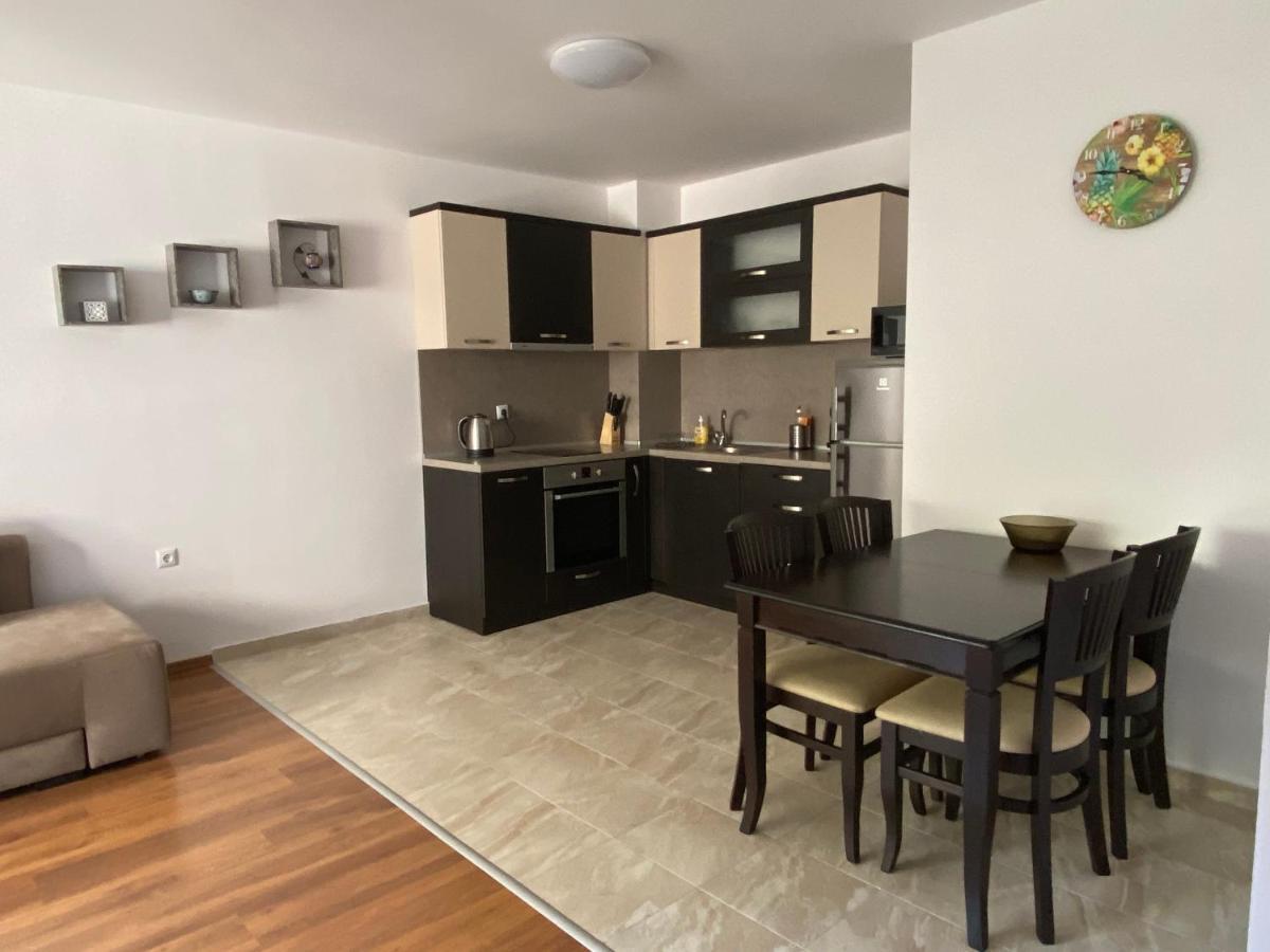 Apartments Dione Pomorie Luaran gambar