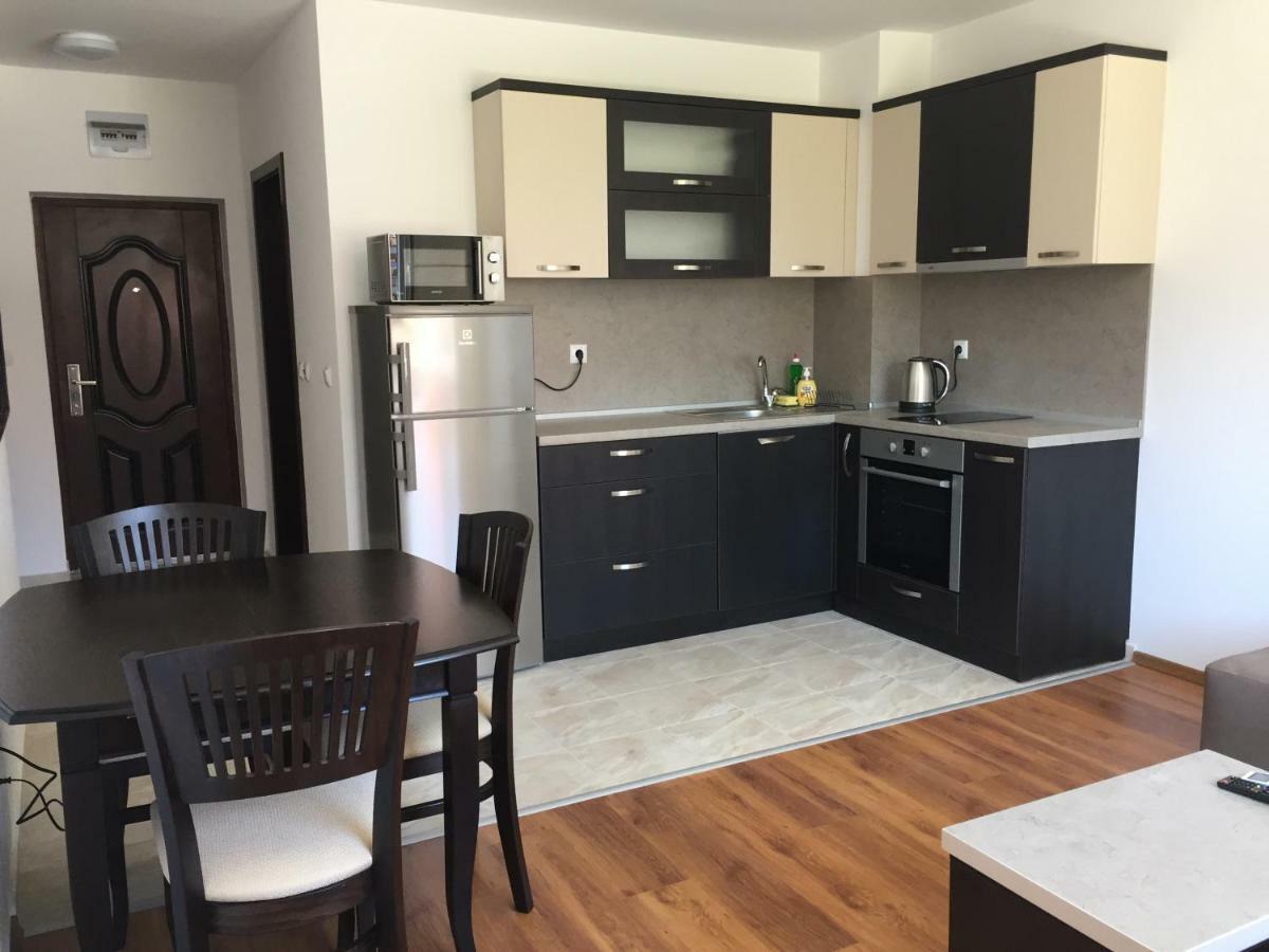 Apartments Dione Pomorie Luaran gambar