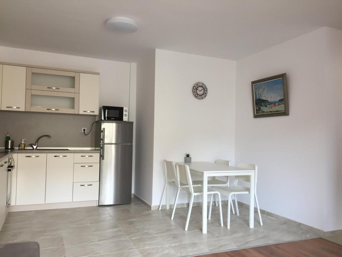 Apartments Dione Pomorie Luaran gambar
